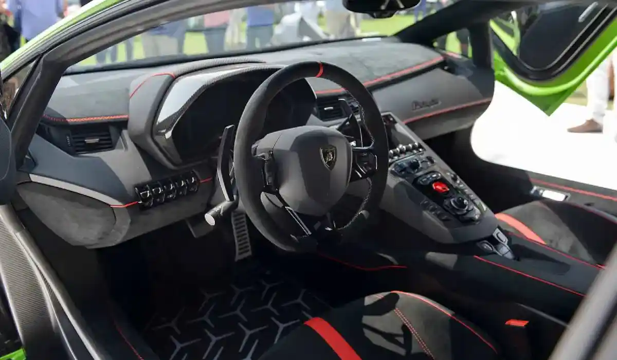 Lamborghini - Aventador SVJ - Car Rentals Near me - Used Cars Near me - Exclusive Concierge Club.webp
